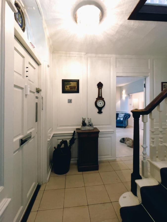 Manor House Of Cheshunt- Historic Villa Екстер'єр фото