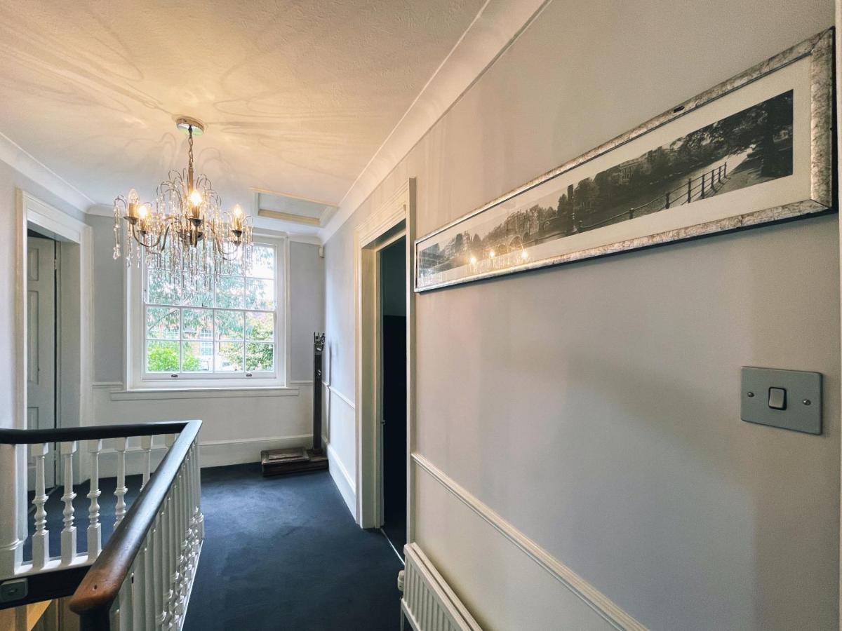 Manor House Of Cheshunt- Historic Villa Екстер'єр фото